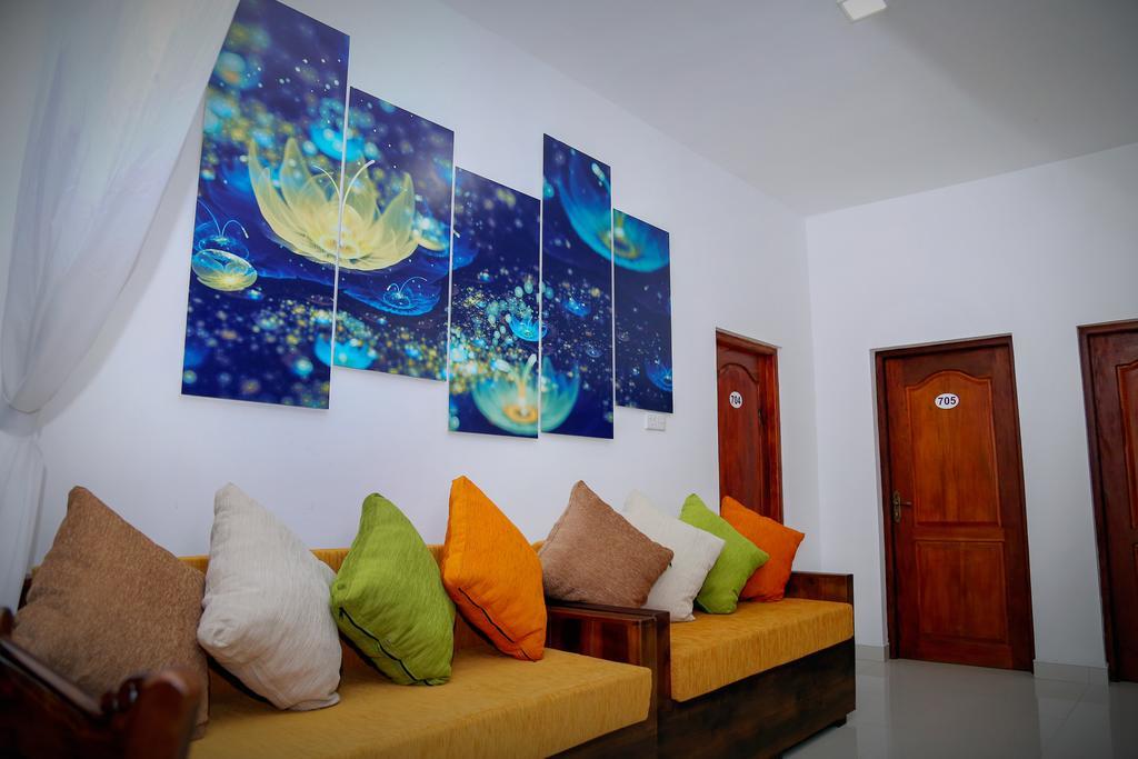 Romance Hills Hotel Канди Экстерьер фото