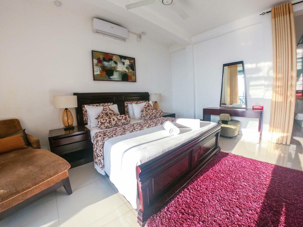 Romance Hills Hotel Канди Экстерьер фото